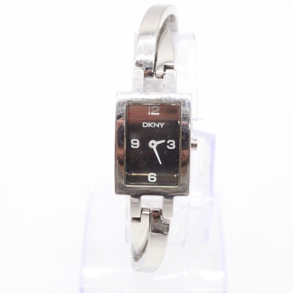 DKNY Watch Women's Casual Silver Tone Stainless Steel Bracelet Black Dial - Picture 2 of 8
